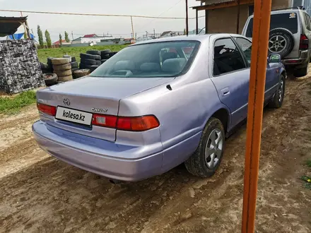 Toyota Camry 1998 года за 3 000 000 тг. в Алматы – фото 7