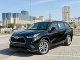 Toyota Highlander 2025 года за 33 000 000 тг. в Актобе – фото 3
