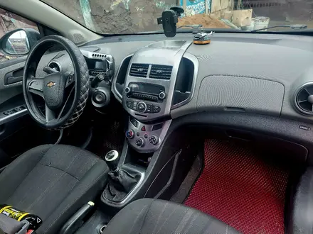 Chevrolet Aveo 2014 года за 3 000 000 тг. в Петропавловск – фото 7