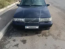 Volvo S90, 1998