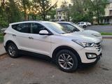 Hyundai Santa Fe 2014 года за 9 700 000 тг. в Алматы