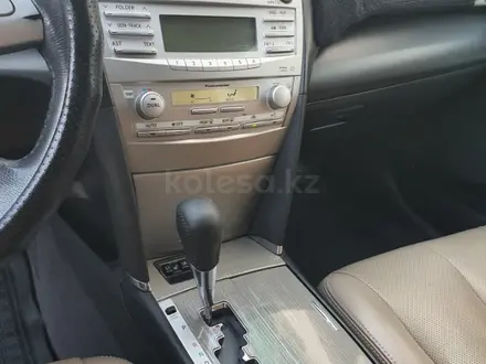 Toyota Camry 2011 года за 7 200 000 тг. в Актау – фото 6