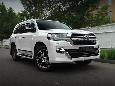 Toyota Land Cruiser 2021 года за 40 000 000 тг. в Алматы – фото 8