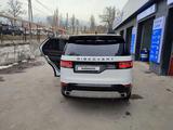 Land Rover Discovery 2018 года за 27 500 000 тг. в Алматы – фото 4