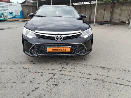 Toyota Camry 2014 года за 10 000 000 тг. в Семей