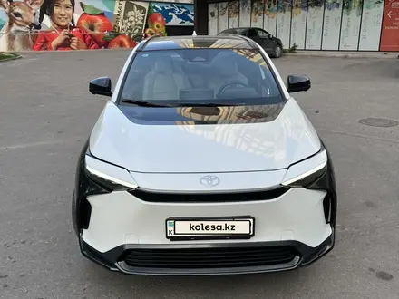 Toyota bZ4X 2023 года за 15 700 000 тг. в Алматы – фото 3