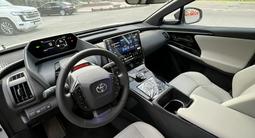 Toyota bZ4X 2023 годаfor15 700 000 тг. в Алматы – фото 5