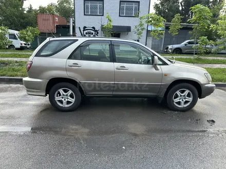 Toyota Harrier 1998 года за 3 600 000 тг. в Алматы – фото 6