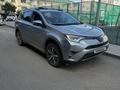 Toyota RAV4 2018 года за 9 500 000 тг. в Хромтау