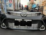 Передний бампер на Toyota Camry 55 (оригинал) за 250 000 тг. в Алматы – фото 2