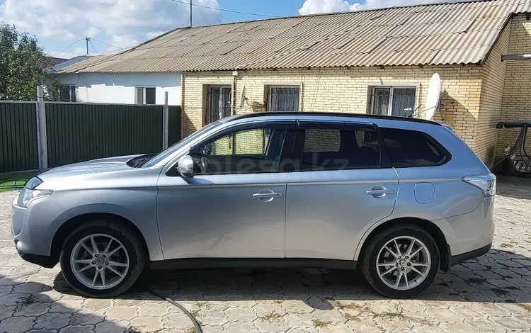 Mitsubishi Outlander 2013 года за 9 000 000 тг. в Караганда