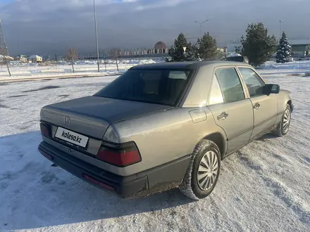 Mercedes-Benz E 230 1989 года за 1 200 000 тг. в Алматы – фото 7