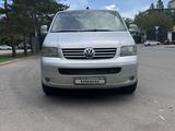 Volkswagen Caravelle 2007 года за 10 500 000 тг. в Астана – фото 2