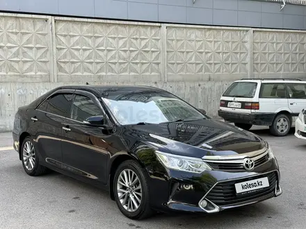 Toyota Camry 2016 года за 13 300 000 тг. в Алматы – фото 3
