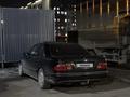 Mercedes-Benz E 320 1998 годаүшін2 200 000 тг. в Астана