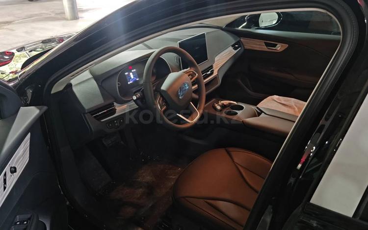 Hongqi E-QM5 — миниатюра 5