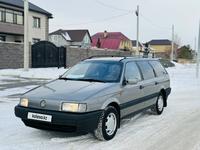 Volkswagen Passat 1993 годаfor2 170 000 тг. в Павлодар