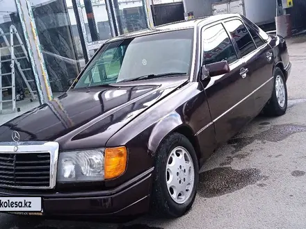 Mercedes-Benz E 200 1991 года за 1 150 000 тг. в Тараз – фото 2