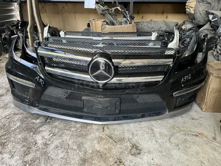 Бампер GL63AMG за 10 000 тг. в Алматы