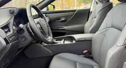 Lexus ES 250 2025 года за 27 000 000 тг. в Астана – фото 5