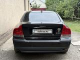 Volvo S60 2002 года за 2 590 000 тг. в Алматы – фото 3