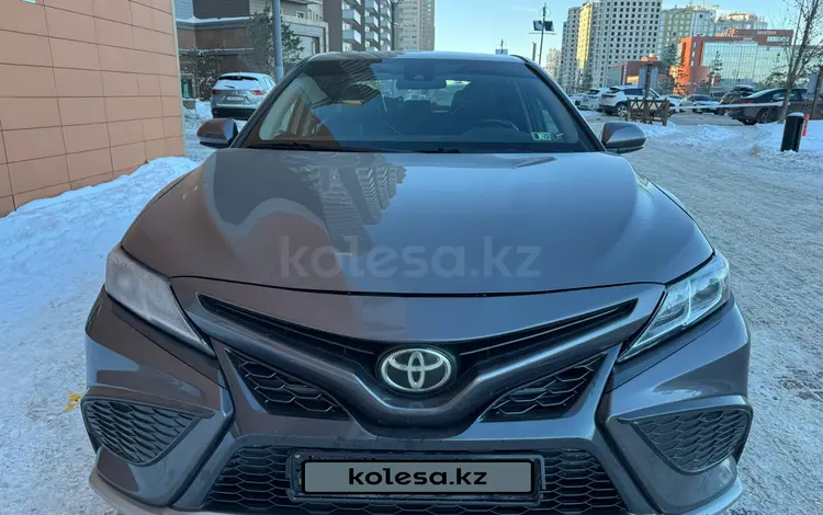 Toyota Camry 2020 годаfor10 950 000 тг. в Астана