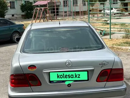 Mercedes-Benz E 230 1997 года за 2 500 000 тг. в Тараз – фото 7