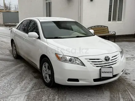 Toyota Camry 2008 года за 4 500 000 тг. в Атырау – фото 2