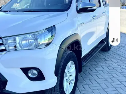 Toyota Hilux 2017 года за 15 500 000 тг. в Актобе