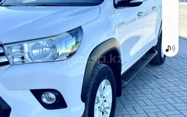 Toyota Hilux 2017 года за 15 500 000 тг. в Актобе