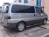 Hyundai Starex 2003 года за 2 700 000 тг. в Шиели – фото 2