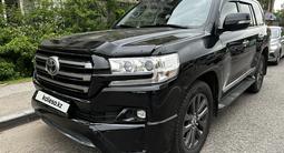 Toyota Land Cruiser 2017 годаүшін31 700 000 тг. в Алматы