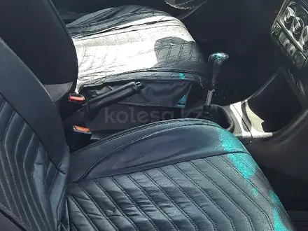 Volkswagen Golf 1993 года за 1 200 000 тг. в Караганда – фото 4