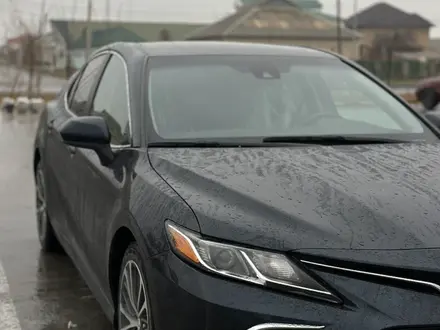 Toyota Camry 2020 года за 13 500 000 тг. в Туркестан – фото 4