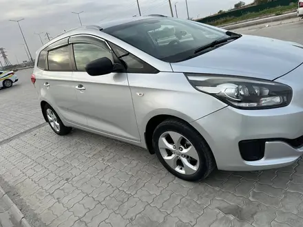 Kia Carens 2014 годаүшін6 800 000 тг. в Актау – фото 2