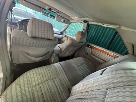 Mercedes-Benz E 230 1992 года за 1 500 000 тг. в Тараз – фото 7