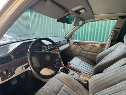Mercedes-Benz E 230 1992 года за 1 500 000 тг. в Тараз – фото 9