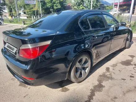 BMW 530 2004 года за 5 200 000 тг. в Бесагаш – фото 3