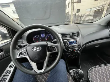 Hyundai Accent 2015 года за 4 300 000 тг. в Атырау – фото 11