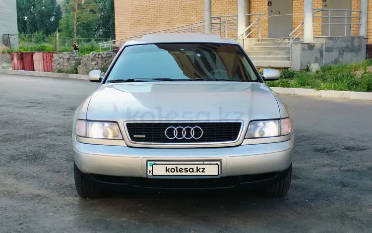 Audi A8 1995 годаfor3 600 000 тг. в Астана