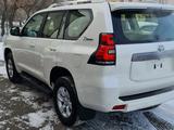 Toyota Land Cruiser Prado 2022 годаfor27 950 000 тг. в Павлодар – фото 4