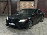 Toyota Camry 2019 года за 10 800 000 тг. в Тараз