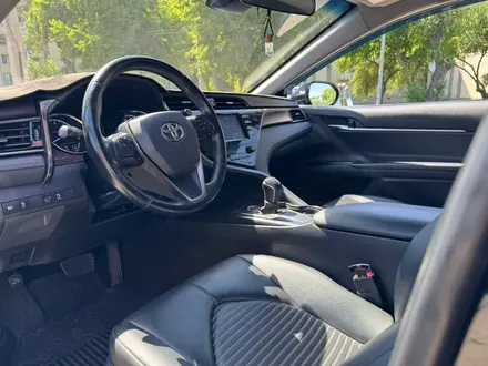 Toyota Camry 2019 года за 10 800 000 тг. в Тараз – фото 9