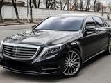 Mercedes Benz W222 Стекла Фары за 30 000 тг. в Астана