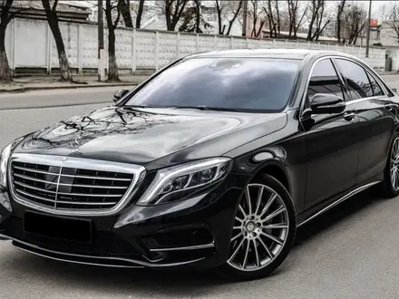 Mercedes Benz W222 Стекла Фары за 30 000 тг. в Астана