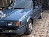 Volkswagen Passat 1990 годаүшін1 300 000 тг. в Шымкент