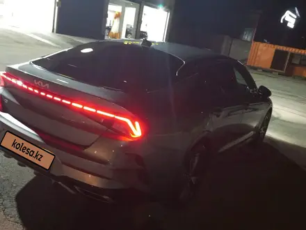 Kia K5 2023 года за 11 500 000 тг. в Алматы – фото 12