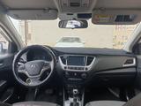 Hyundai Accent 2019 года за 7 800 000 тг. в Актау – фото 2