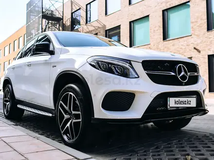 Mercedes-Benz GLE Coupe 43 AMG 2016 года за 30 000 000 тг. в Алматы – фото 4