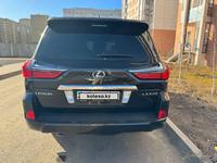 Lexus LX 570 2016 года за 39 000 000 тг. в Астана